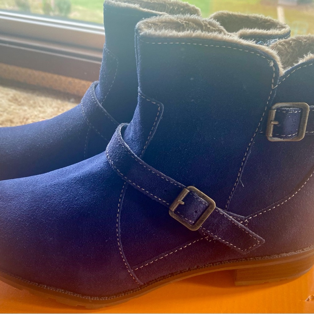 Sporto Women's Blue Suede Ankle Boots